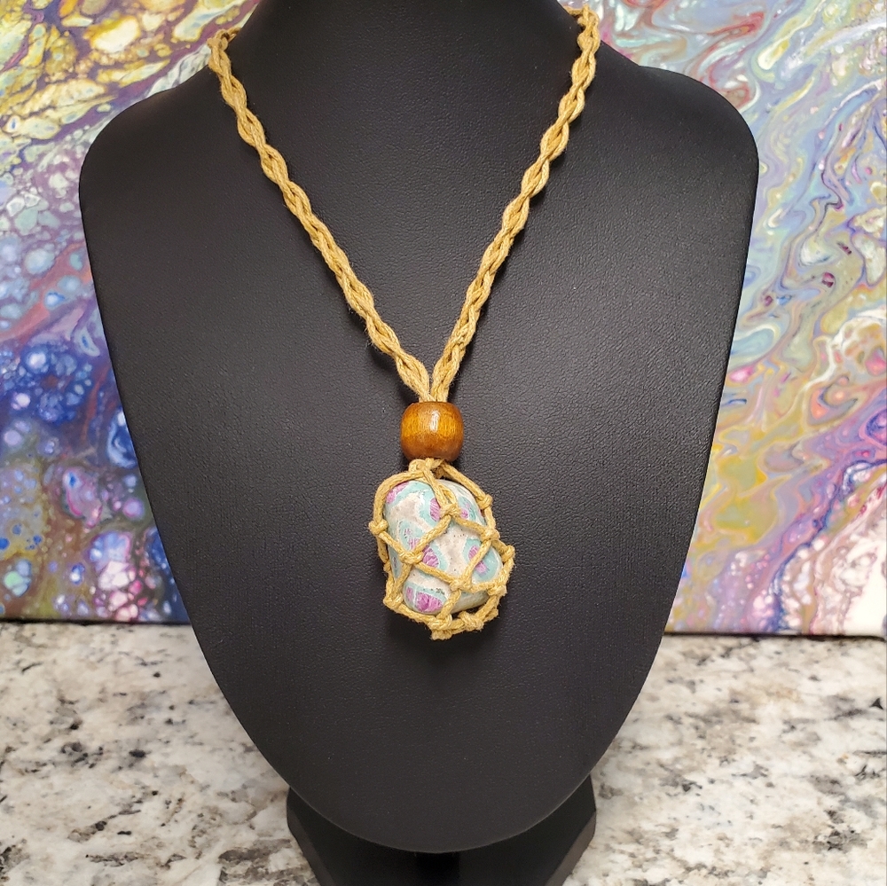 🔮 Crystal Necklaces